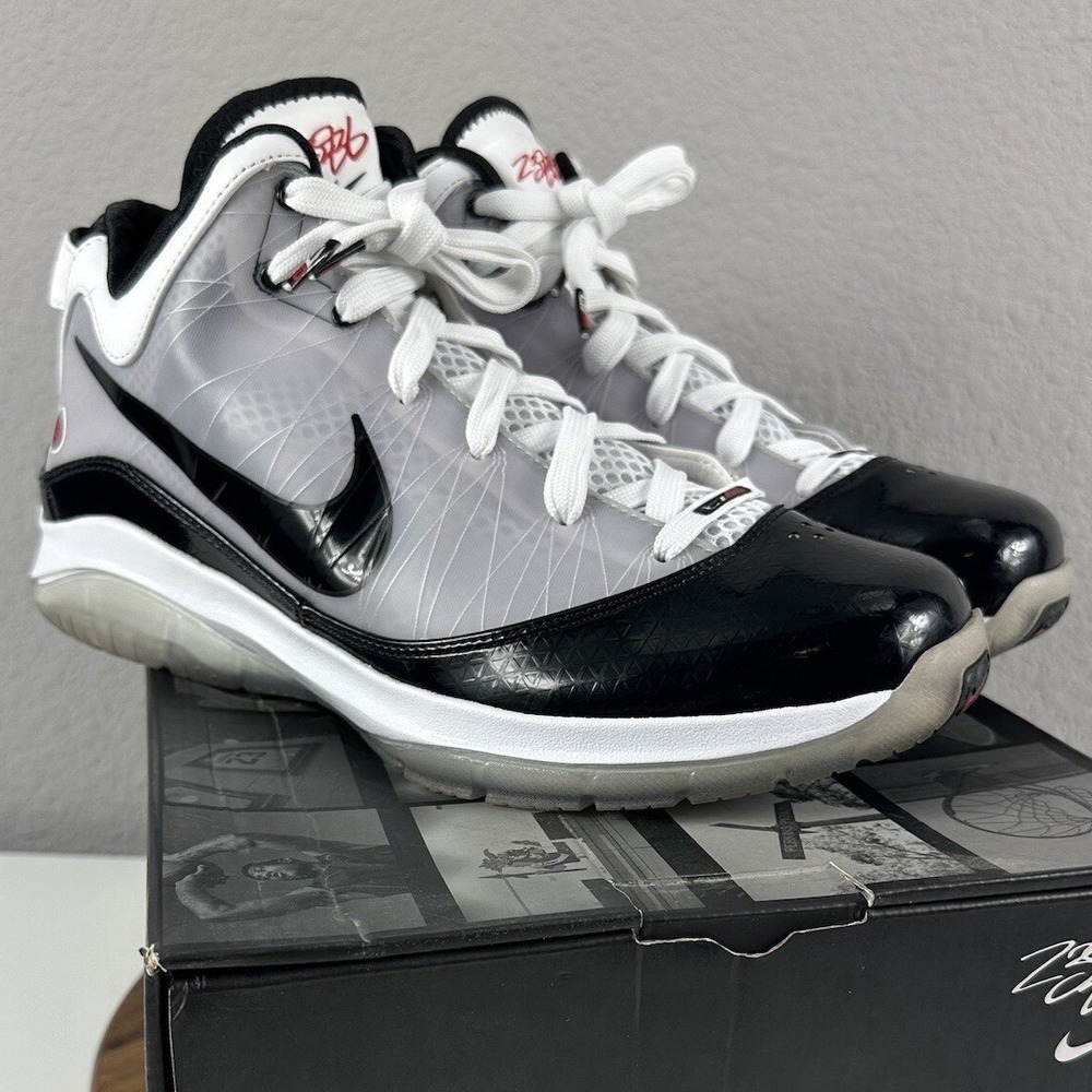 2009 Nike Air Max Lebron 7 VII P.S. POP White Red Black 408758-101 Men Size 10.5
